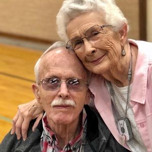 Meet your Posher, Leslie